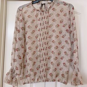 Women’s long sleeve floral blouse
